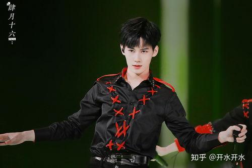 张真源吃瓜文,揭秘娱乐圈幕后真相