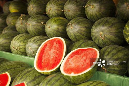 太和县盲人吃瓜,感受生活美好，共享人间烟火