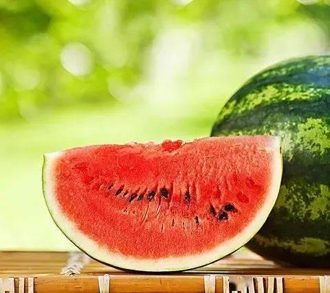 今天也是吃瓜微,揭秘娱乐圈最新热点事件