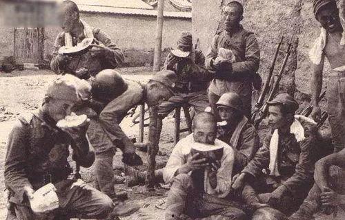 二战吃瓜,战时平民生活剪影