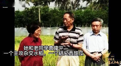 带你吃瓜奶奶,揭秘娱乐圈那些不为人知的幕后故事