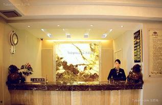 酒店前台吃瓜图,一场意外的“瓜界盛宴”