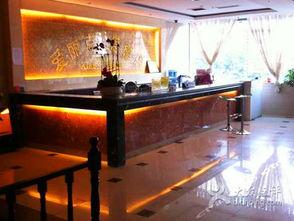 酒店前台吃瓜图,一场意外的“瓜界盛宴”