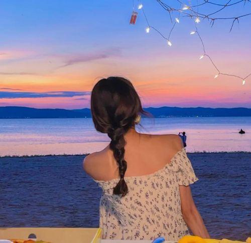 初夏吃瓜文案,解锁夏日清凉新食尚