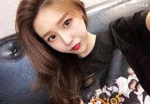 抖音聂小雨吃瓜原视频,揭秘娱乐圈幕后真相！”  第1张