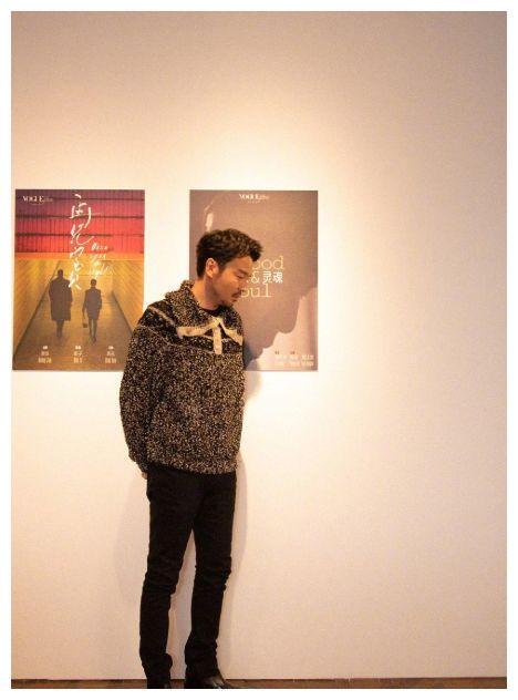 搭肩膀吃瓜,共享欢乐时光  第3张