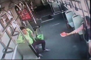 郑州吃瓜情侣天台 第2张 郑州吃瓜情侣天台 第2张